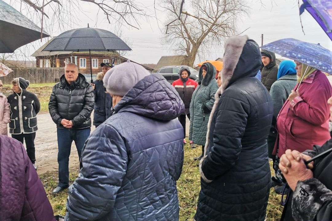 Владимир Кочетков встретился с жителями Покровки и Чупалейки