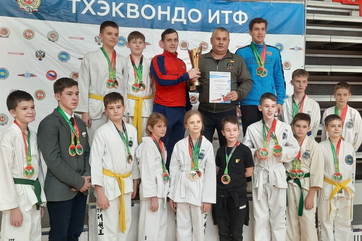 Тхэквондисты привезли 19 медалей из Казани