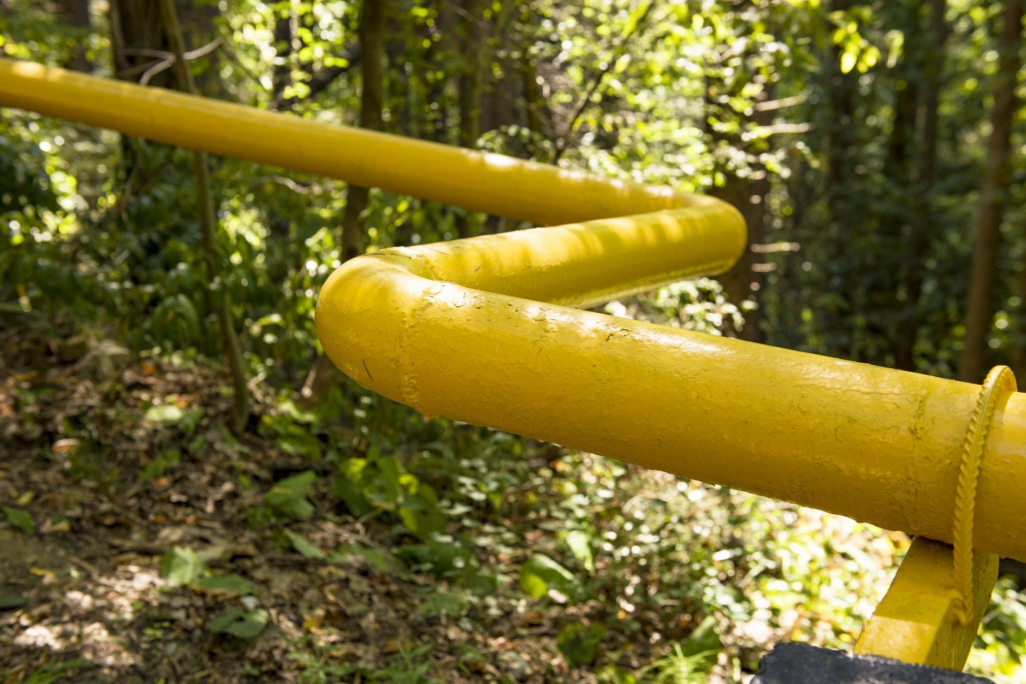 Власти разыскивают собственников газопроводов в Шиморском