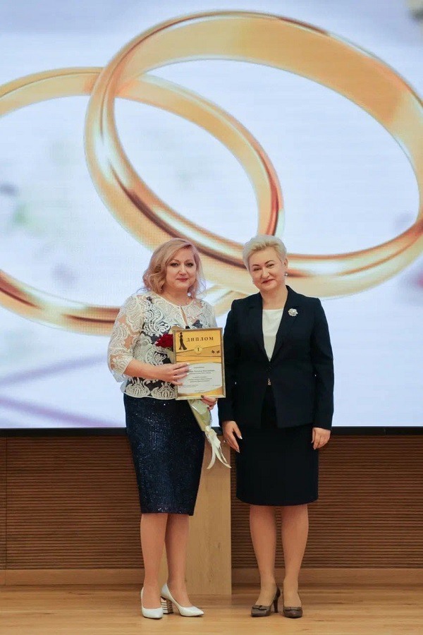 Наталью Липатову назвали лучшей свадебной ведущей в регионе