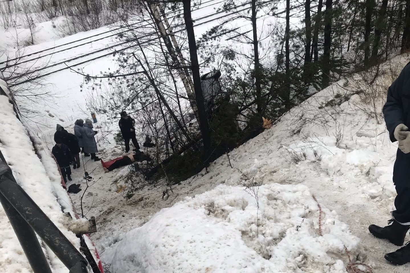 Пьяный водитель улетел в кювет, пассажир погиб