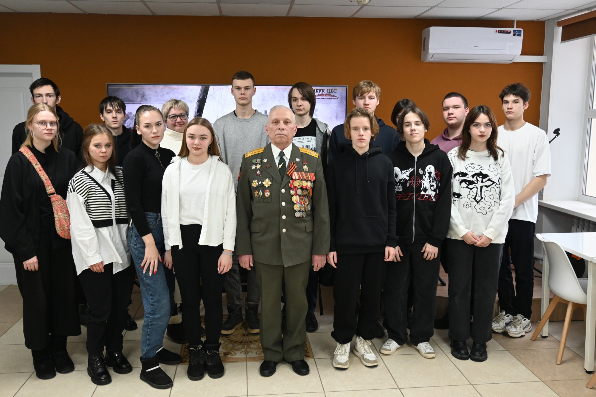 Урок мужества провели для студентов к 80-летию Сталинградской битвы