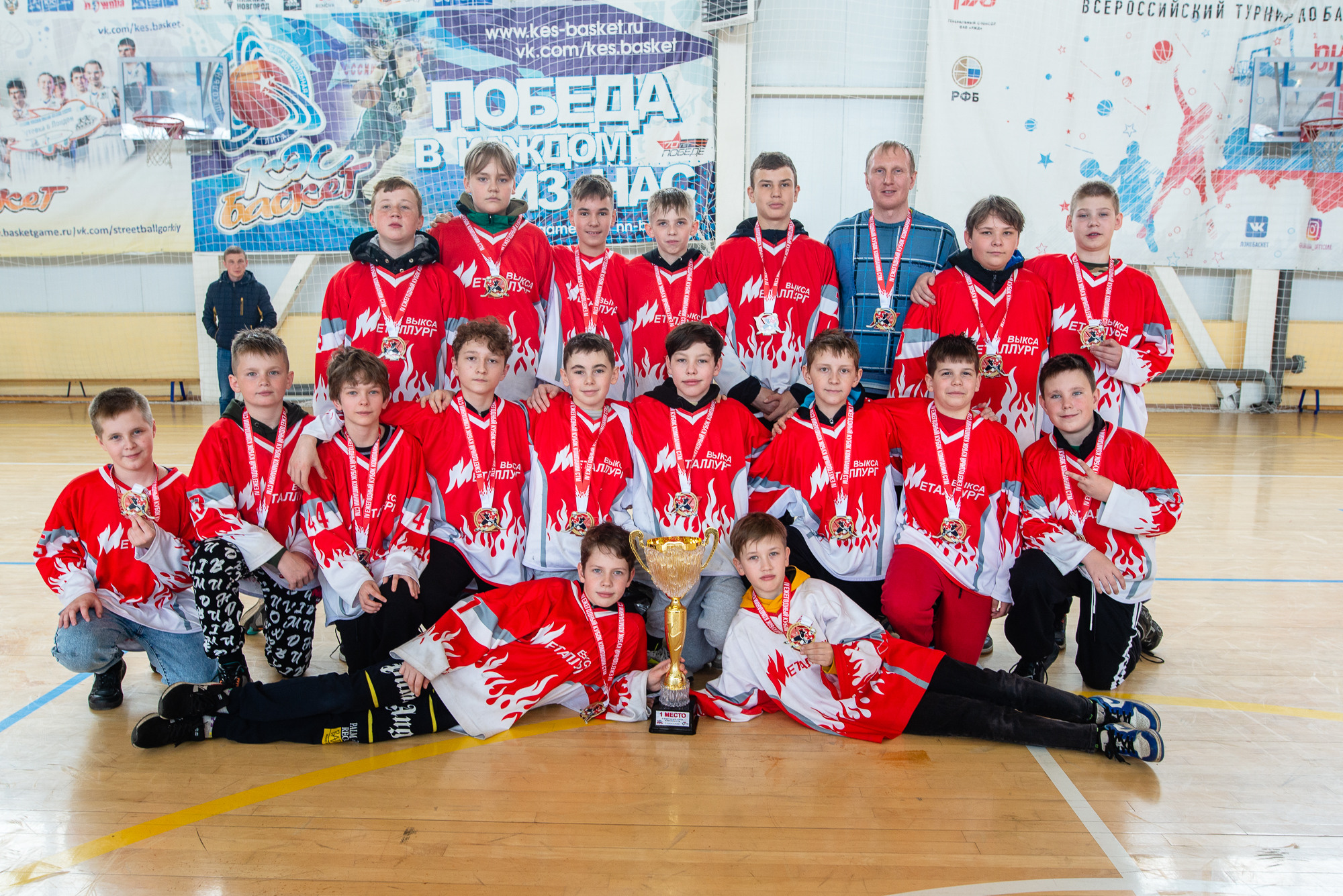 Кубок остался в Выксе: «Металлург» выиграл ежегодный турнир от компании «СтройТехМеханизация» 🏆
