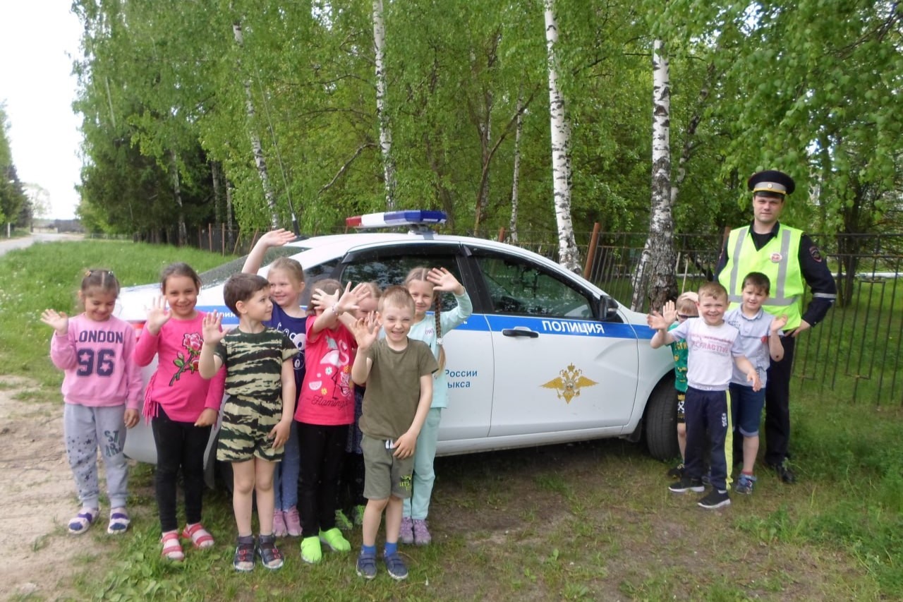 Детсадовцы из Новодмитриевки вышли на «линейку безопасности»