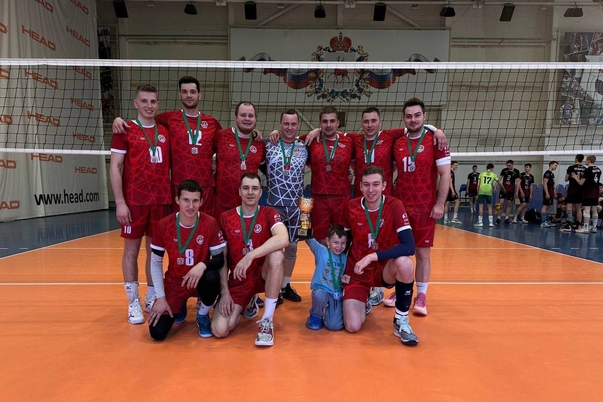 Волейболисты «Металлурга» стали бронзовыми призёрами чемпионата области