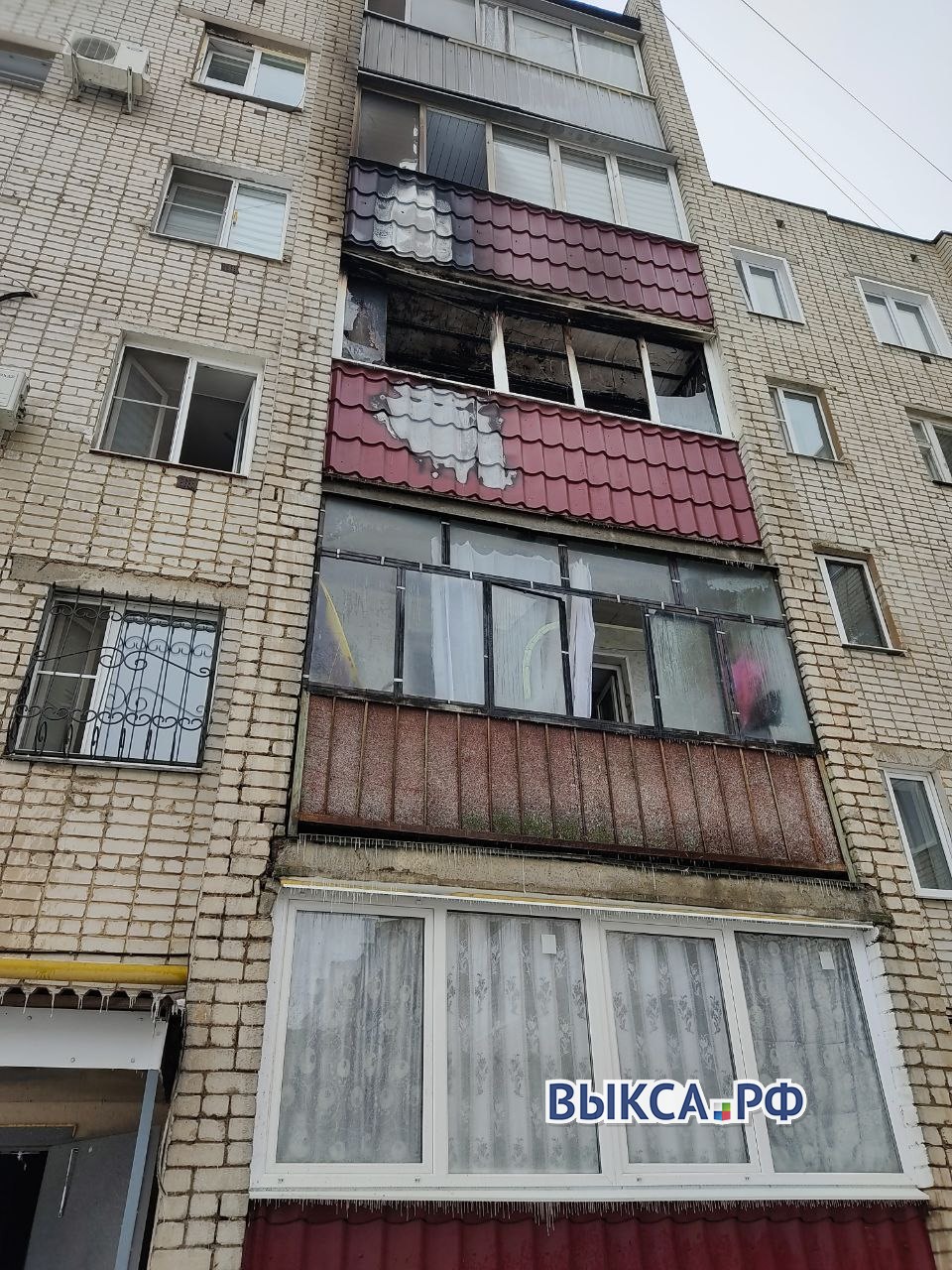 Подъезд многоэтажки в Гоголя эвакуировали из-за пожара