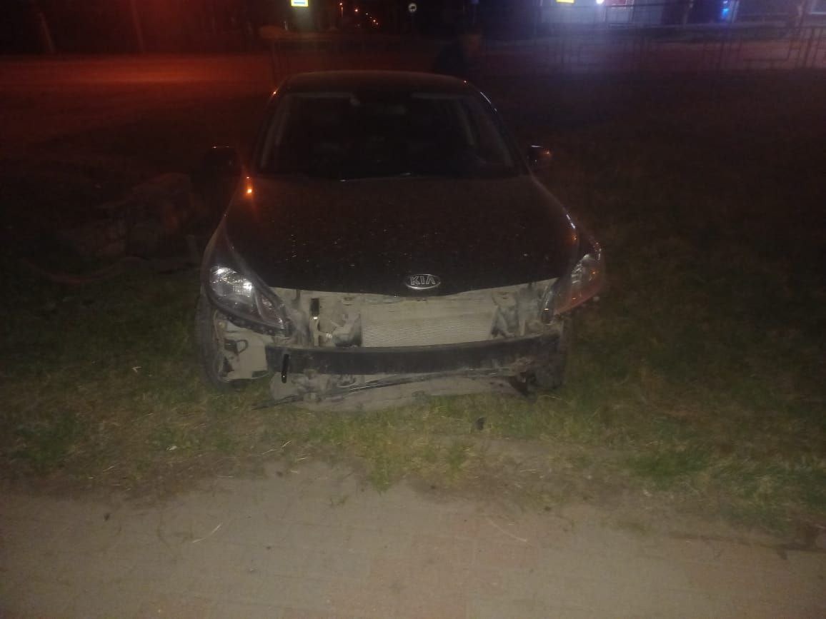 Женщина попала в больницу после столкновения двух Kia в Мотмосе