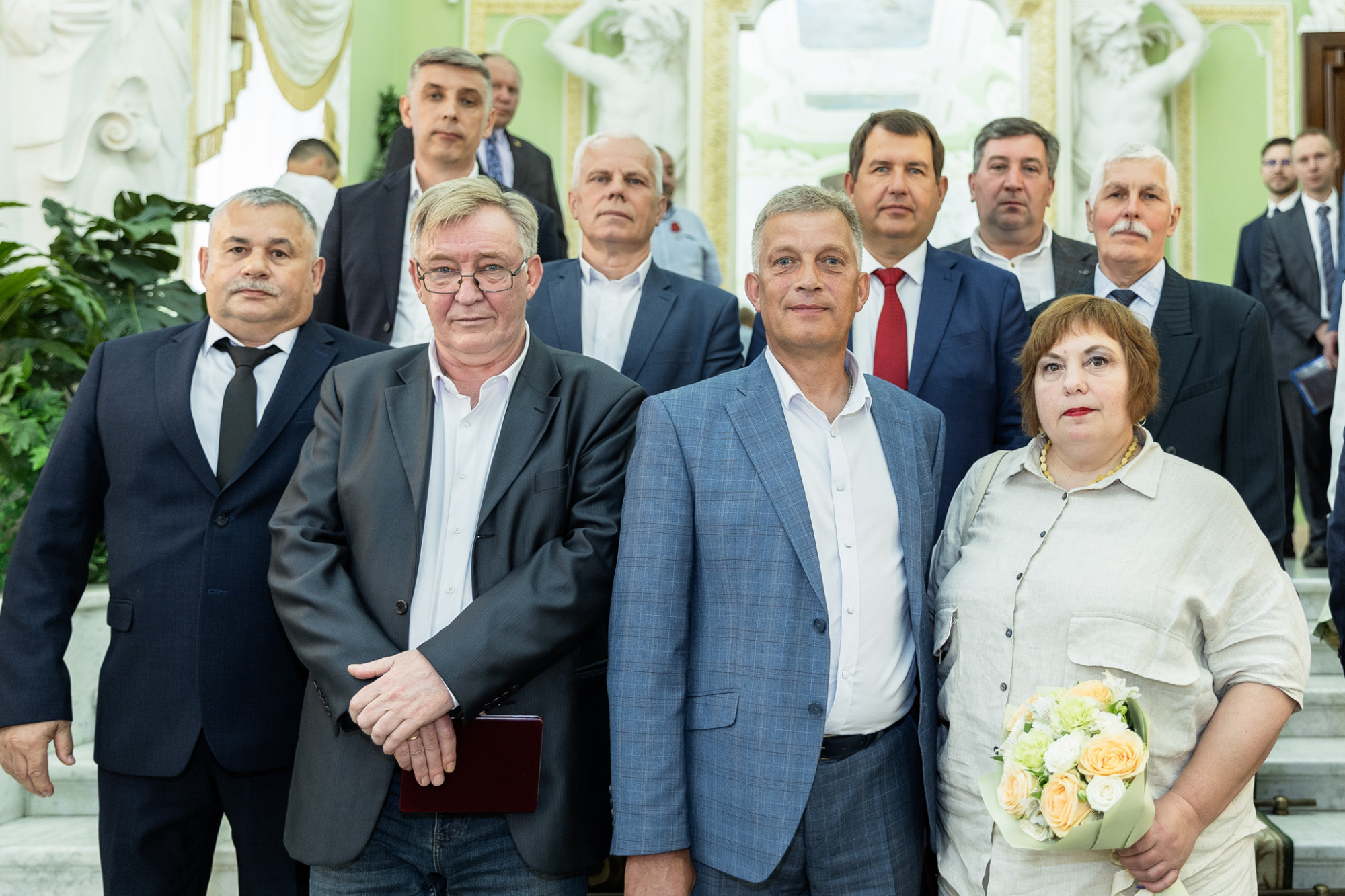 Сотрудники ОМК получили государственные награды