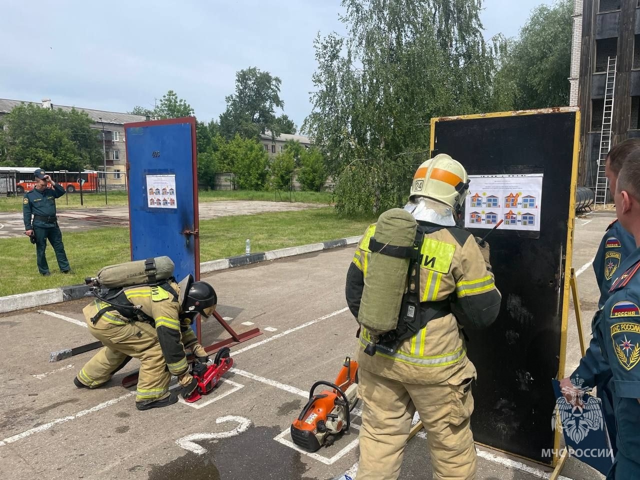Два выксунских огнеборца вошли в число лучших