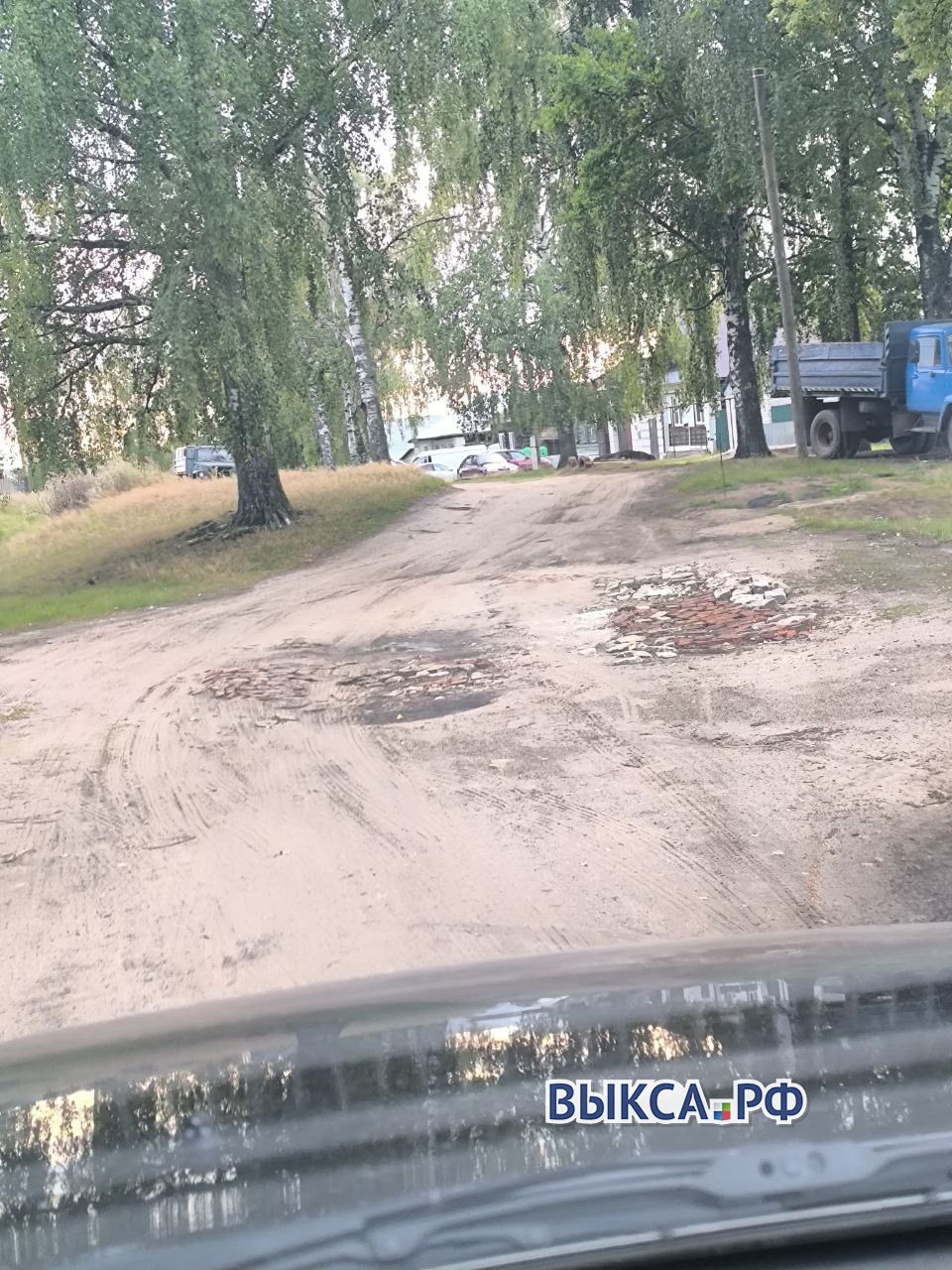 Жители Досчатого интересуются: когда улица Калинина получит нормальную дорогу?
