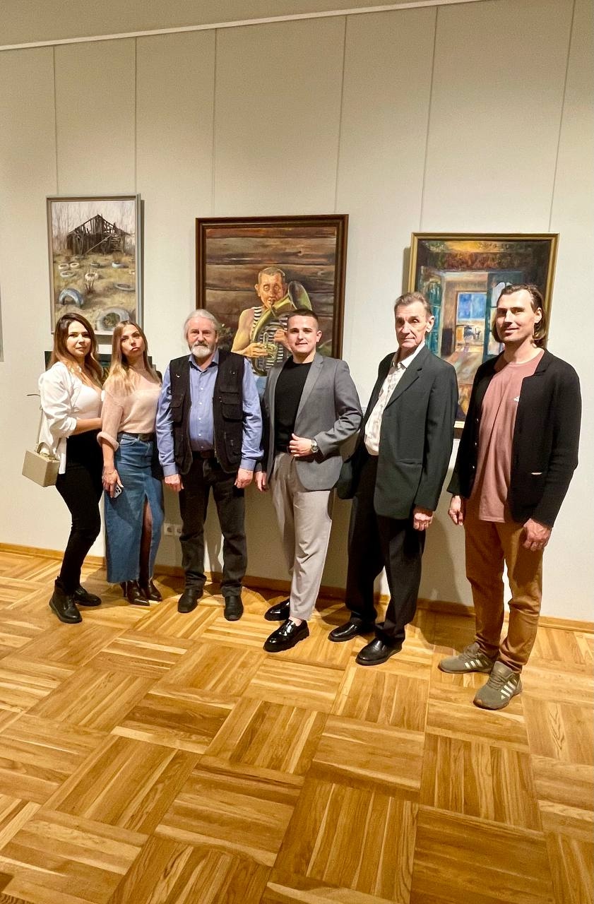 Четверо преподавателей ДХШ им. Бедина засветились на «Осеннем вернисаже»