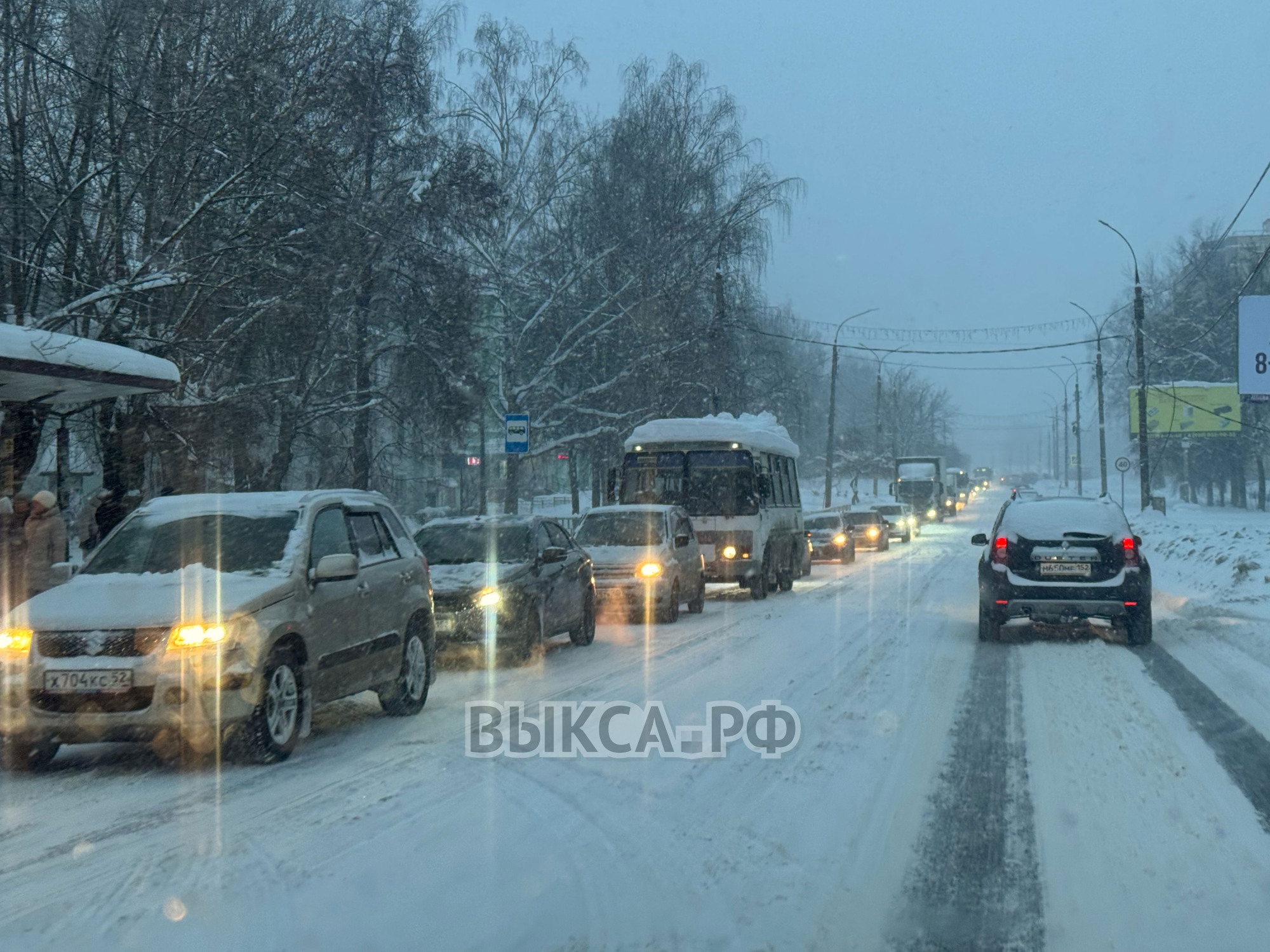 Снегопад накрывает Нижегородскую область: что советуют спасатели и как работают коммунальщики