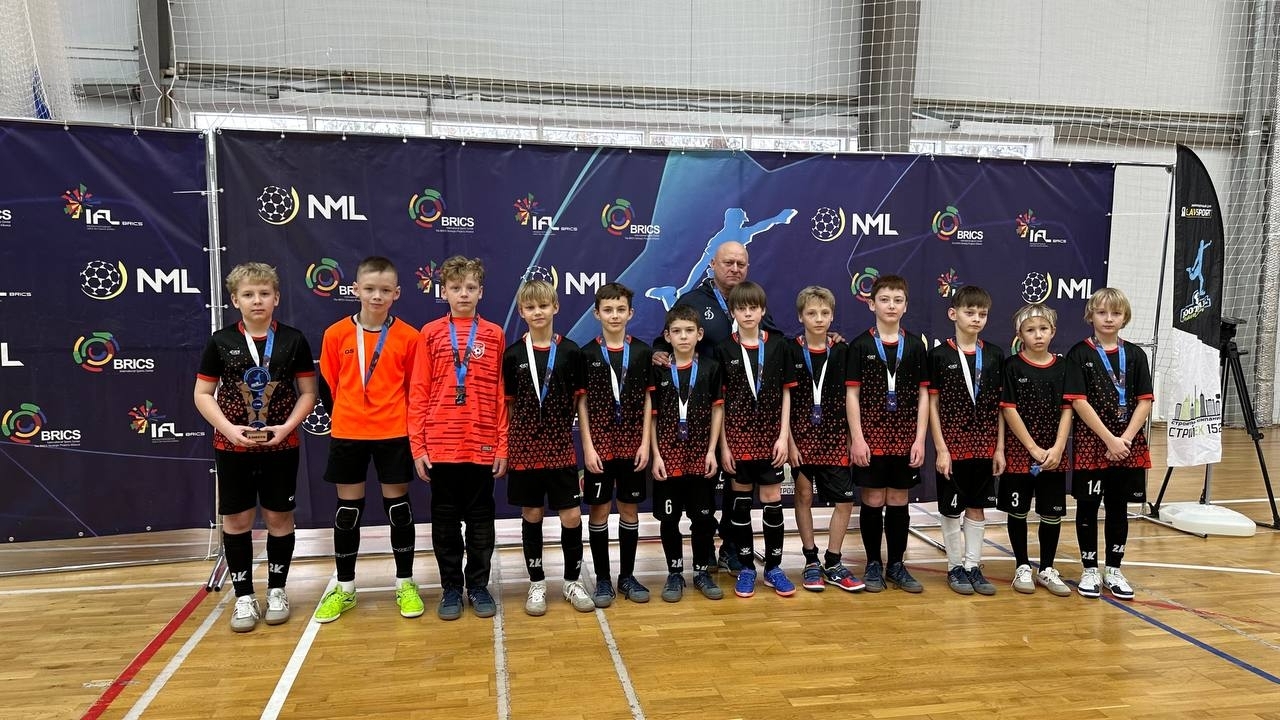 «Выксунец‑15» завоевал бронзу на турнире Football CHampion 2026 по футзалу