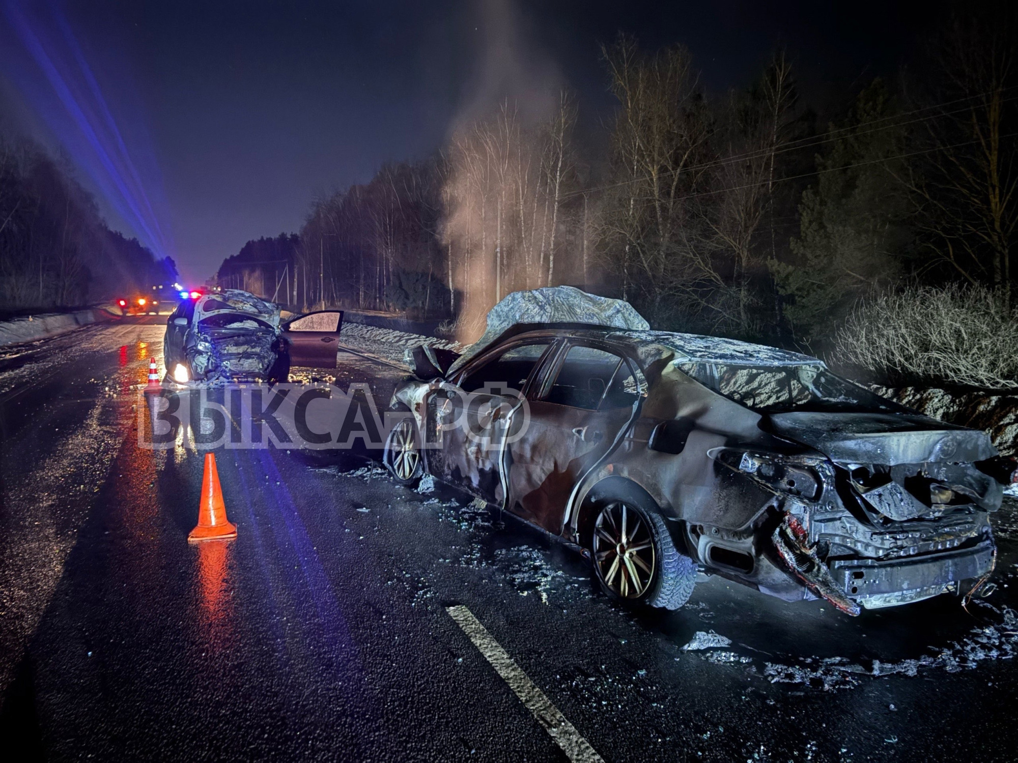 Два человека пострадали в ночном ДТП на трассе Выкса—Навашино: автомобили загорелись после столкновения