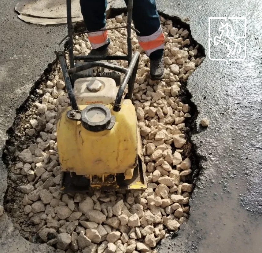 В текущем году на ямочный ремонт дорог в Выксе будет направлено более 17 млн рублей