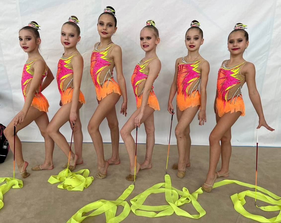 Золото, два серебра и три бронзы взяли выксунские гимнастки в Заволжье