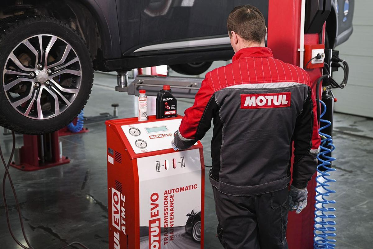 Аппаратная замена масла в АКПП — в автотехцентре «Фаворит»