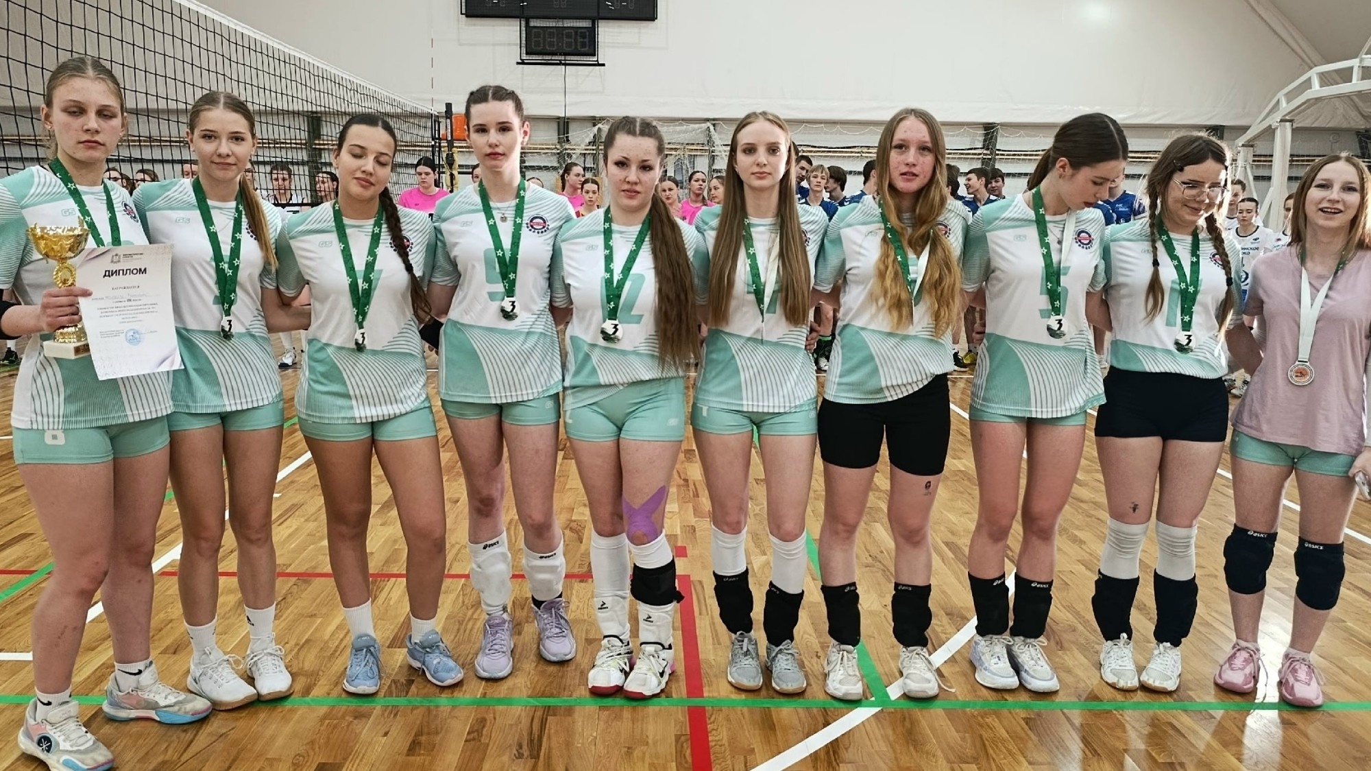 🥉  Выксунские волейболистки завоевали бронзу первенства области