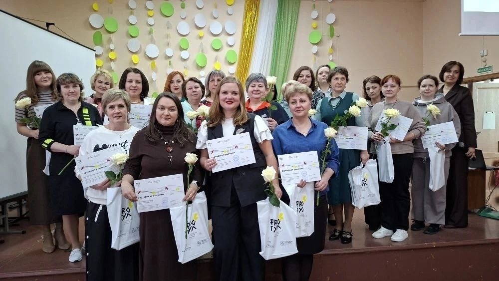 Фонд «ОМК-Участие» наградил «Лидеров ProГУЛа» среди воспитателей дошкольных учреждений