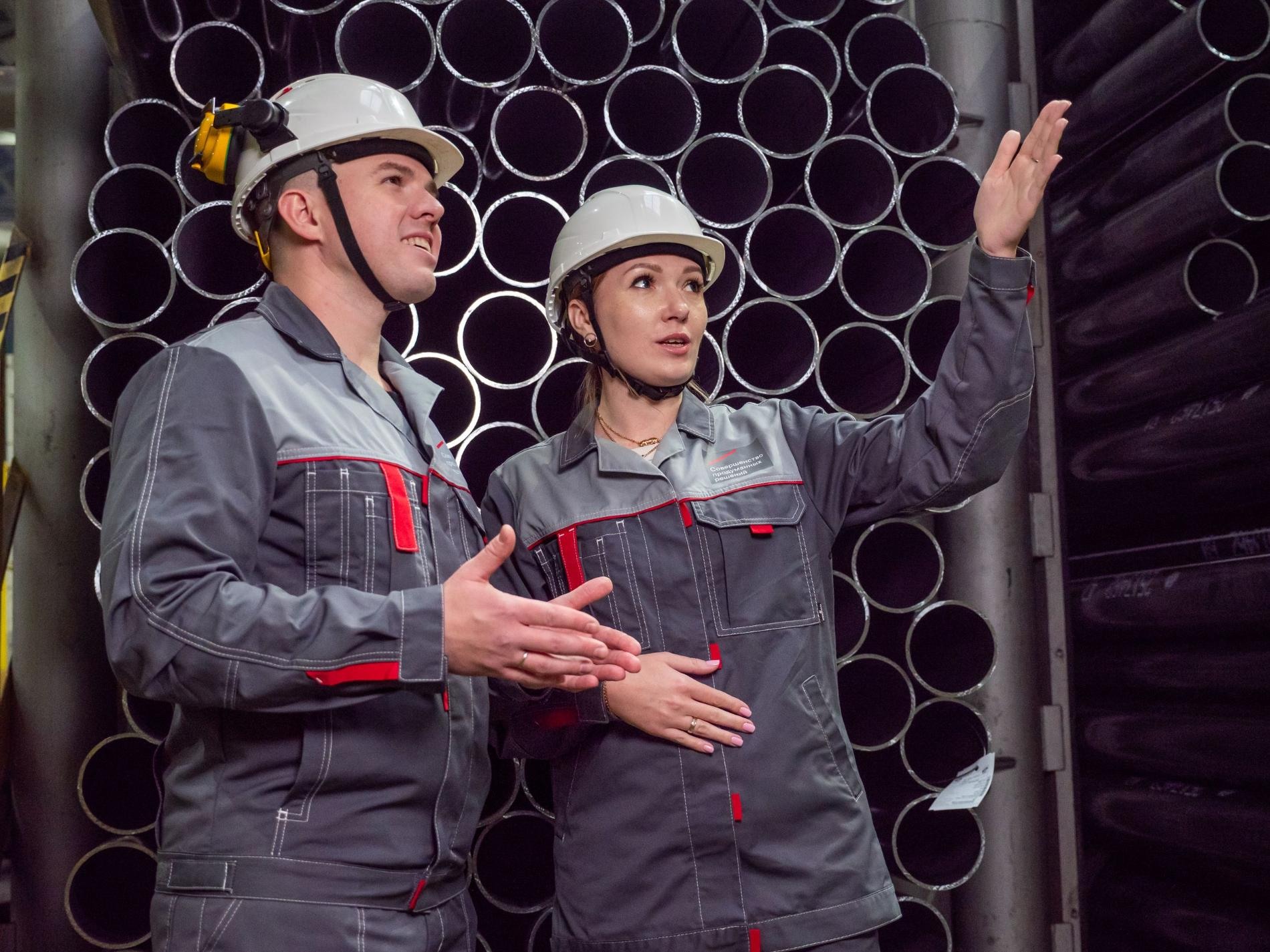 ОМК первой в России начала продавать трубы на Петербургской бирже