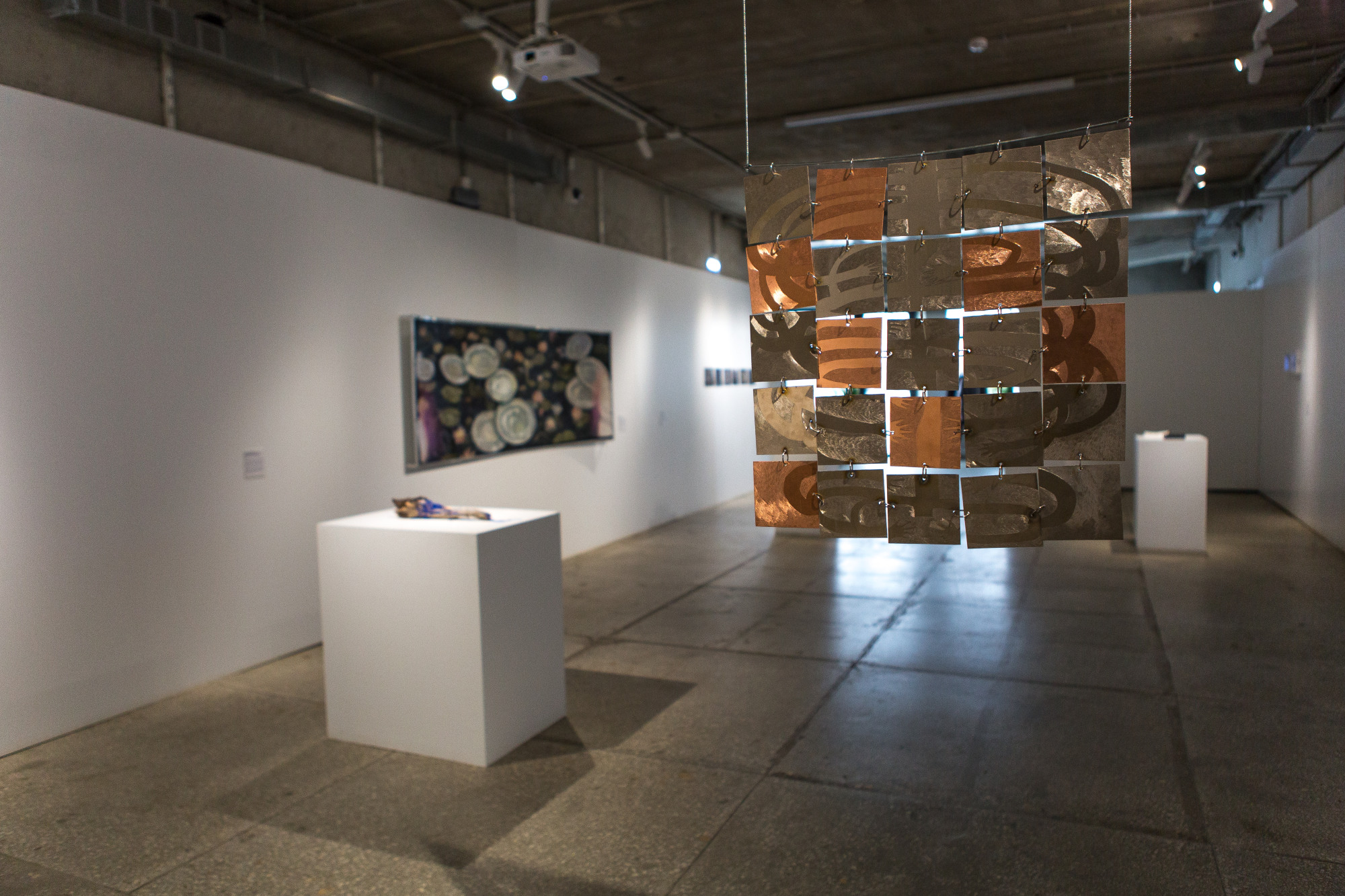 В Выксе открылась выставка «Поверхностное натяжение»