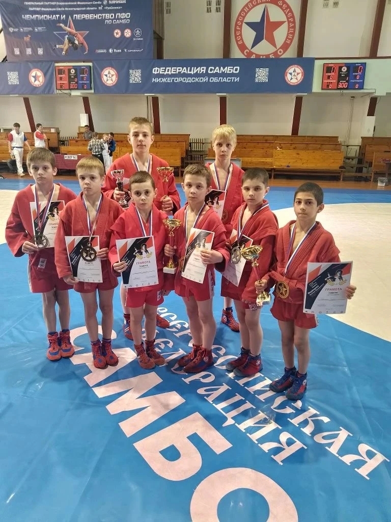 🥋 4 золота и приз за технику: итоги выступления выксунских самбистов в Кстово