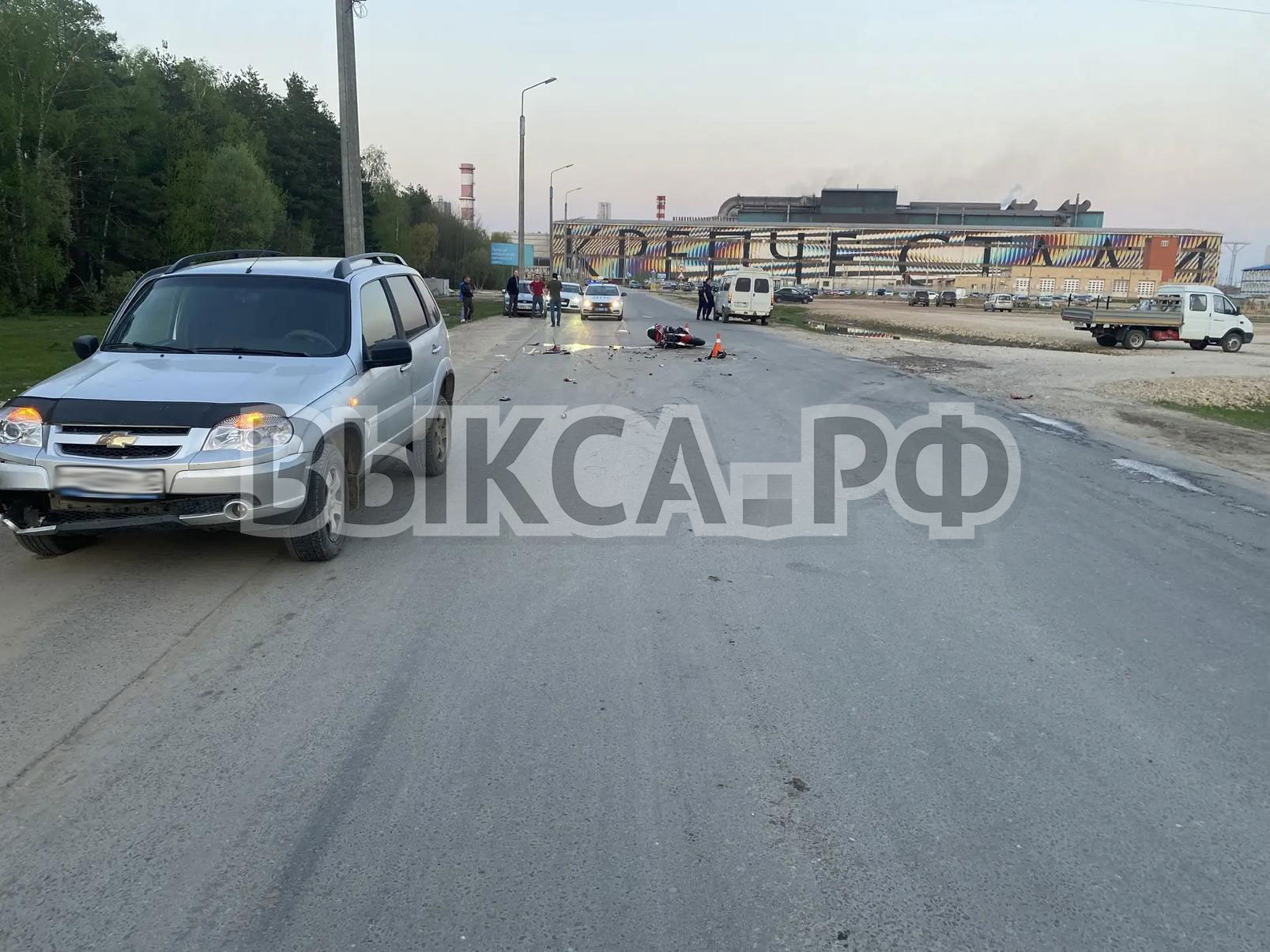 Мотоциклист получил множественные травмы после удара с автомобилем