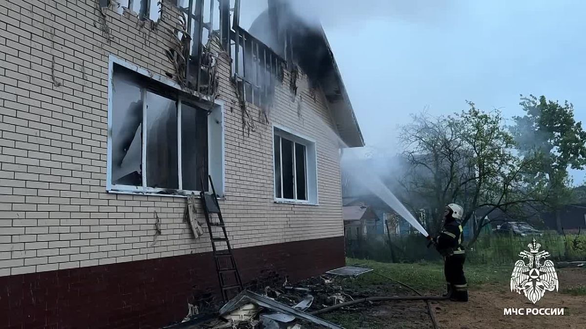 В Виле из-за неисправной проводки сгорел частный дом
