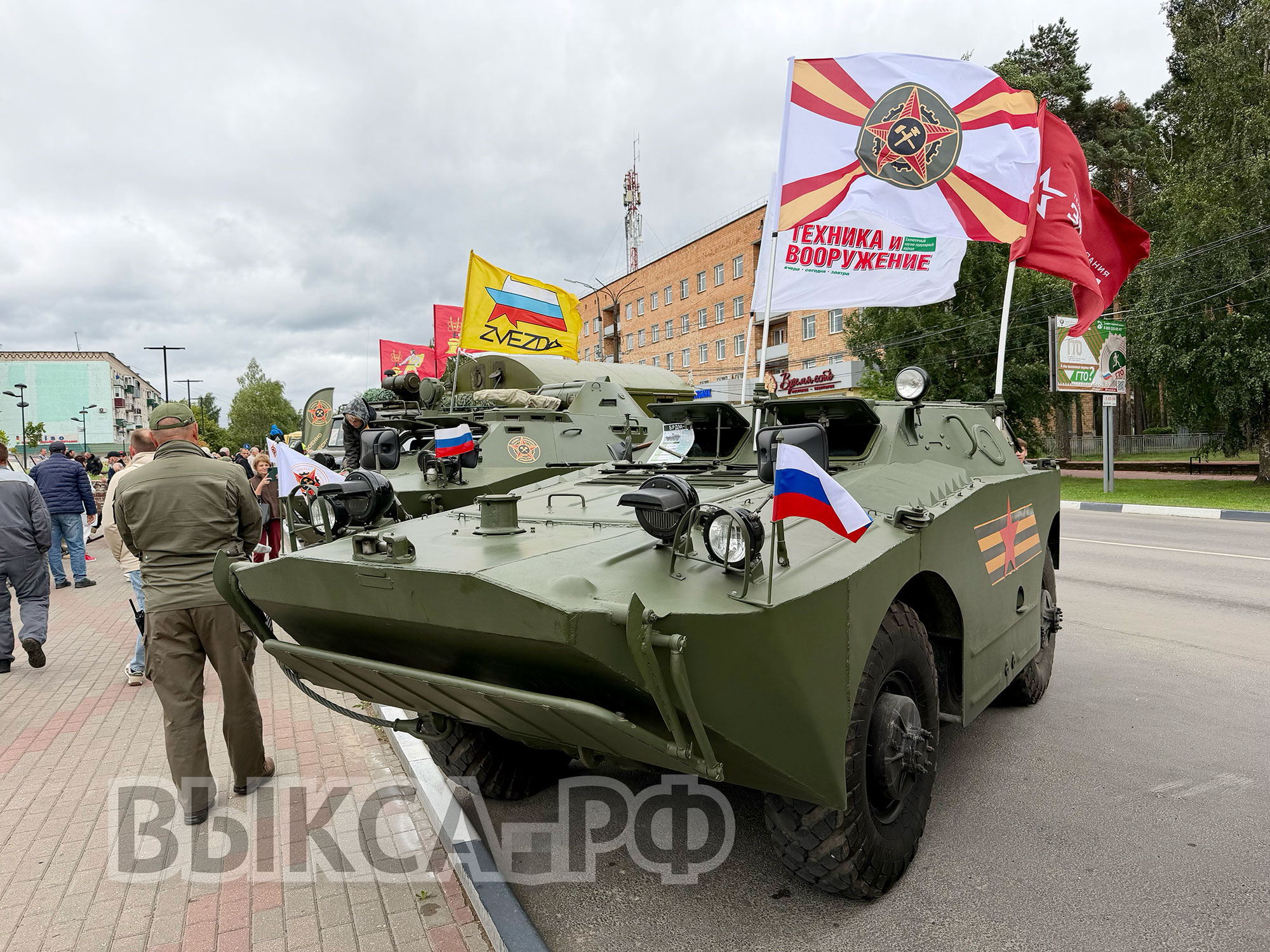 От «Катюши» до «Тигра»: в Выксе прошел бронепробег «Дорога Мужества»
