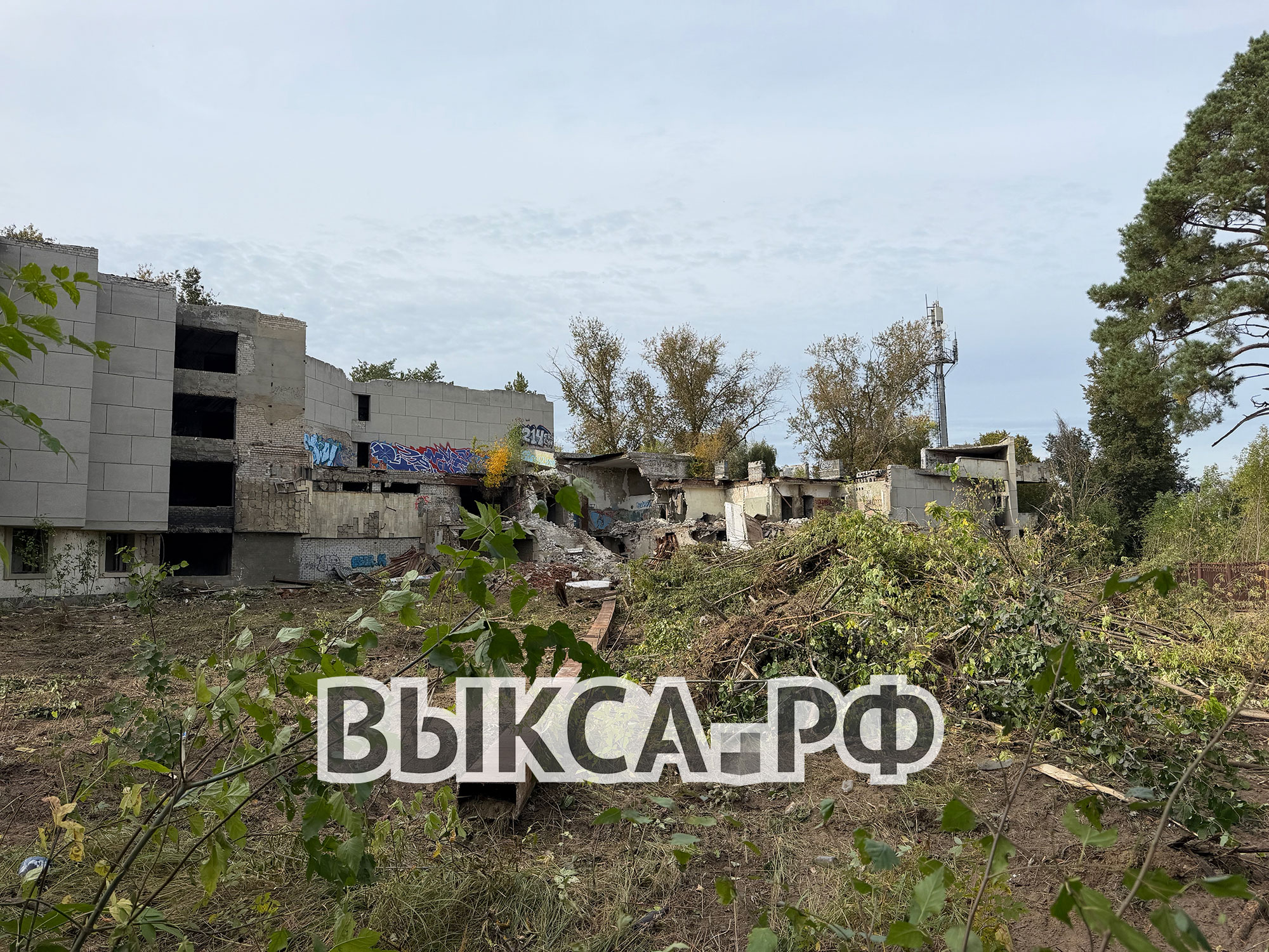 В Выксе сносят профилакторий, который так и не открылся