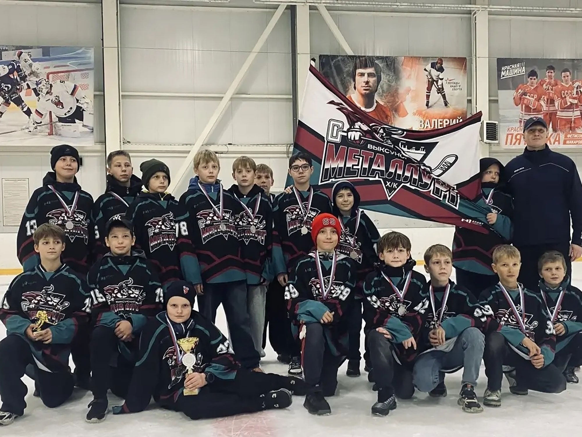 🏒 Турнир памяти героев: выксунский «Металлург» взял серебро на домашнем льду